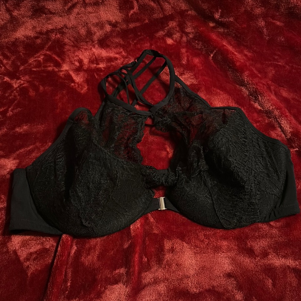 Cacique black lace bra